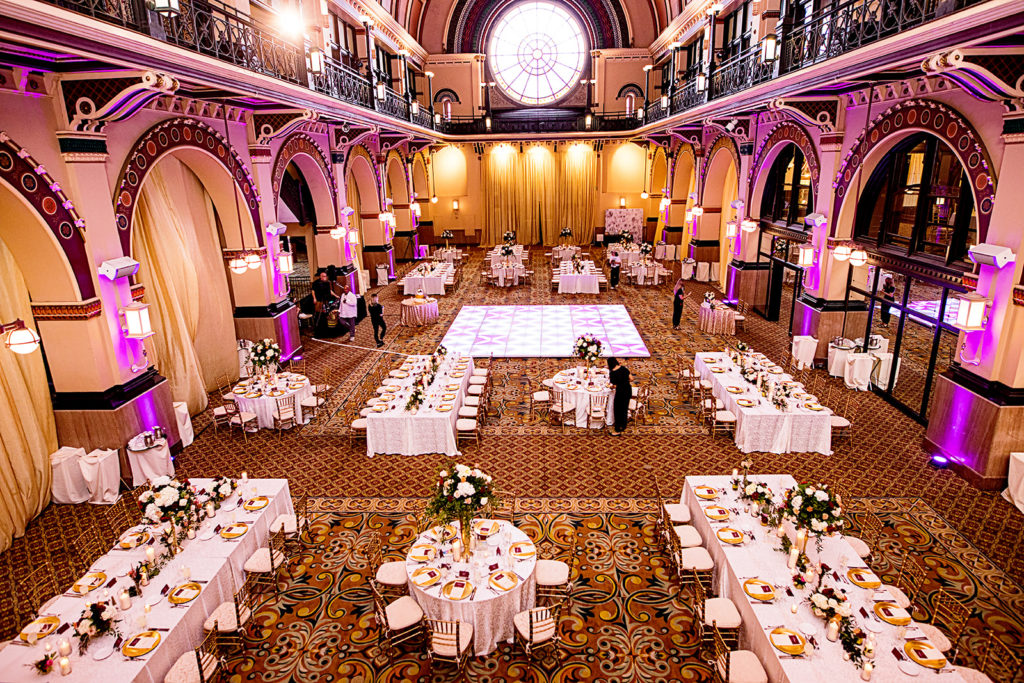 Birds-eye-view-of-a-wedding-reception-layout-in-the-ballroom-at-union-station